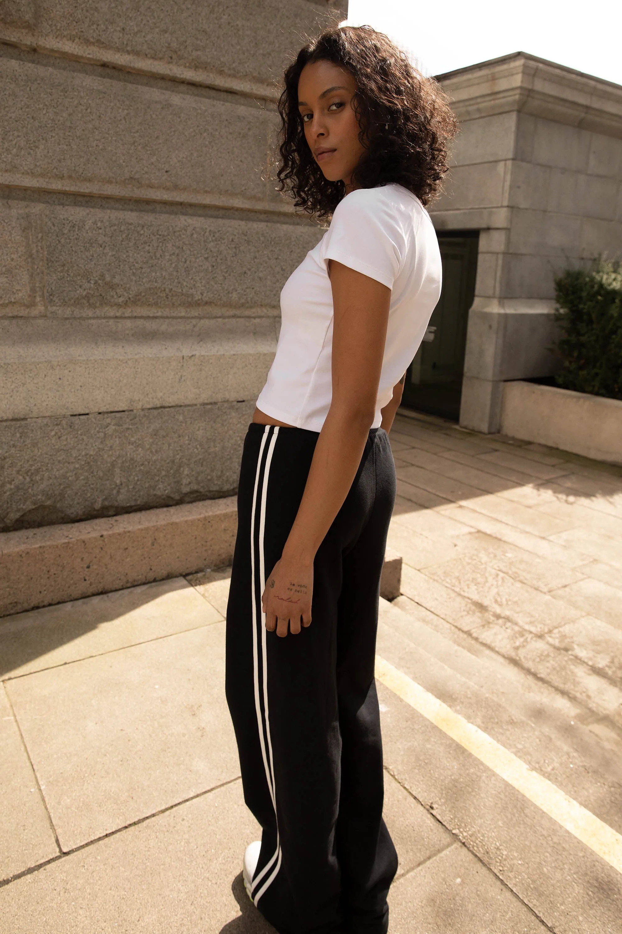 WIDE LEG SWEATPANTS WITH SIDE DETAIL